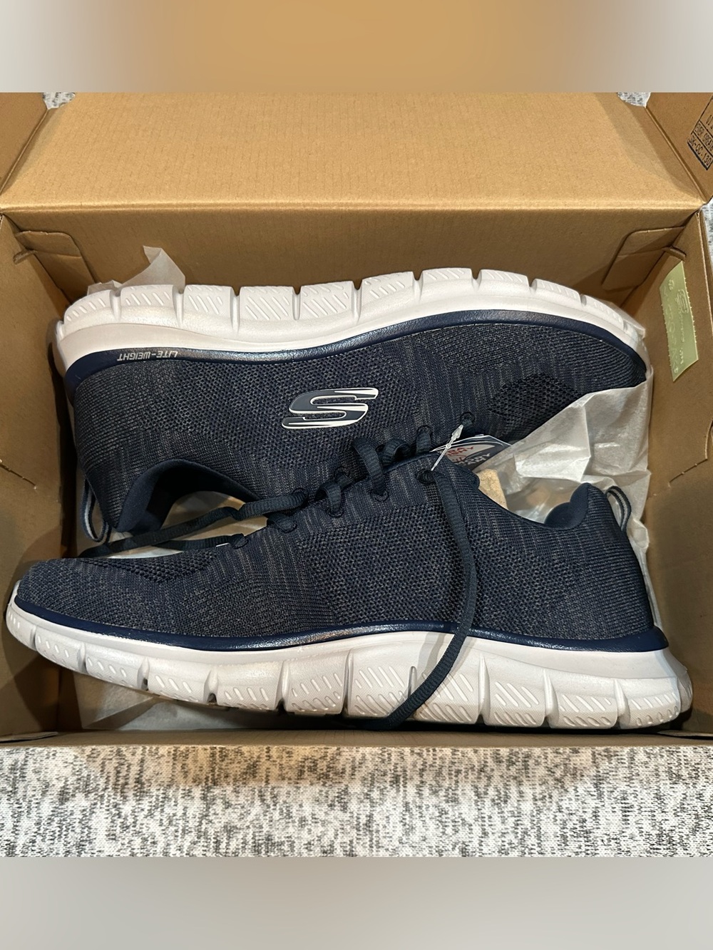 Skechers Men’s Navy/Grey Memory Foam Athletic Sneakers Sz 10.5 NIB